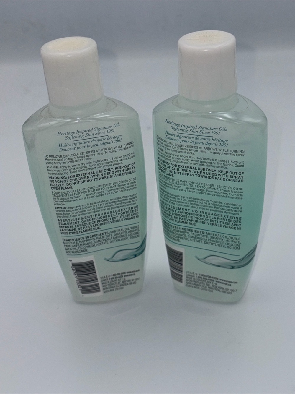 2 Retired Avon Skin so Soft Original Bath Oil Sprays - Picture 2 of 6